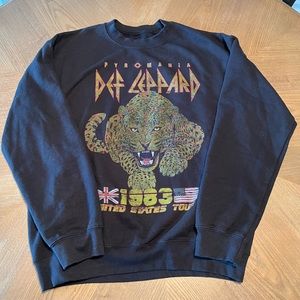 Def Leopard Crewneck